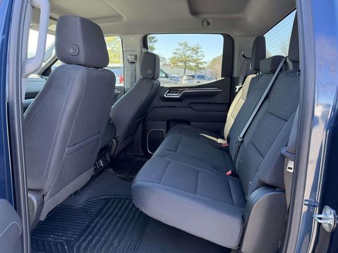 Used 2022 Chevrolet Silverado 1500 LT w/ Z71 Off-Road Package image 14