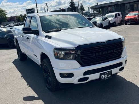 Used 2023 RAM 1500 Big Horn AWD/4WD image 3