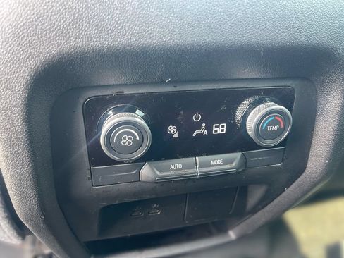 Used 2025 Buick Enclave Sport Touring AWD/4WD image 41