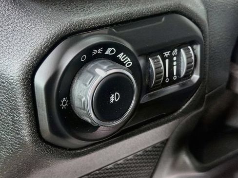 Used 2021 Jeep Wrangler Unlimited Sahara AWD/4WD image 10