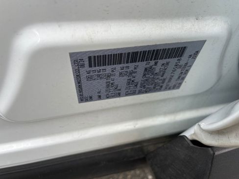 Used 2025 Nissan Rogue SV image 9