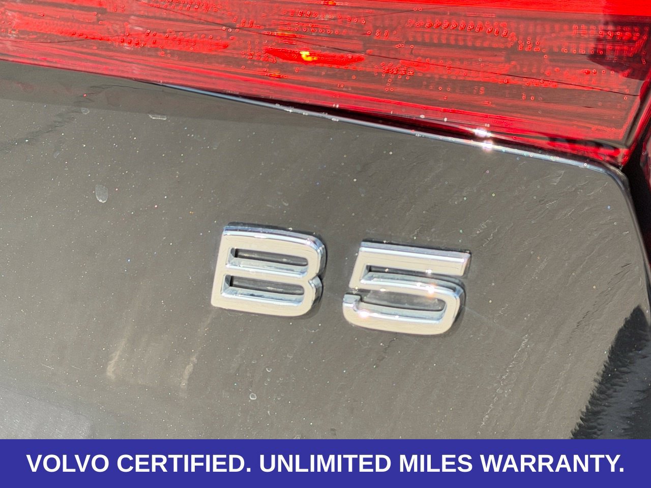Certified 2024 Volvo S60 B5 Plus w/ Climate Package FWD image 17