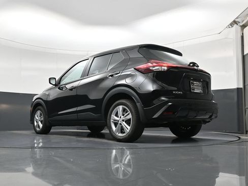 Certified 2025 Nissan Kicks Play S FWD image 23
