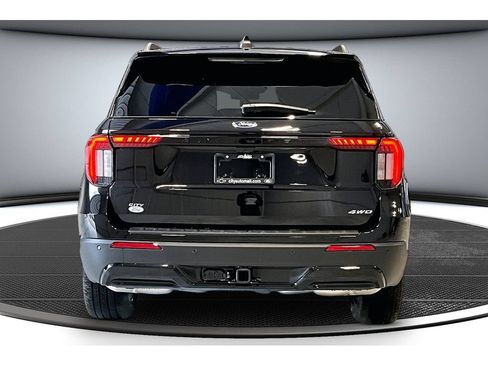 New 2026 Ford Explorer ST-Line w/ ST-Line Street Pack AWD/4WD image 6