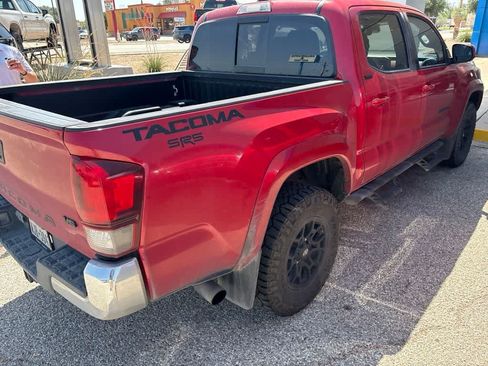 Used 2022 Toyota Tacoma SR5 RWD image 5