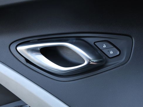 Used 2020 Chevrolet Camaro SS image 13