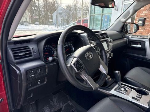 Used 2017 Toyota 4Runner SR5 image 10