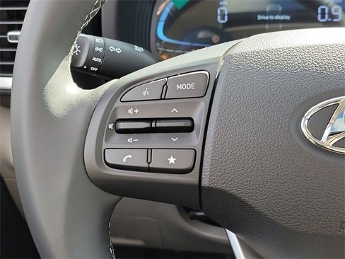 New 2026 Hyundai Venue SEL image 5