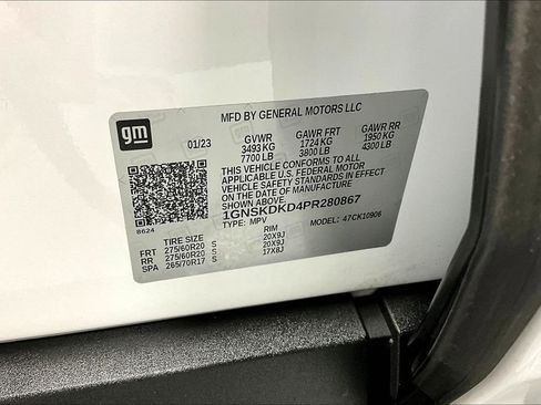 Used 2023 Chevrolet Suburban Z71 w/ Luxury Package image 42