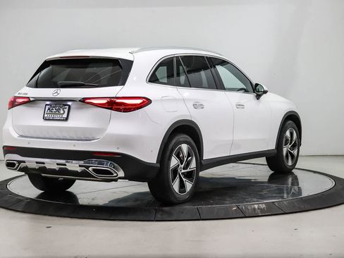 Certified 2024 Mercedes-Benz GLC 300 image 4