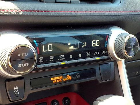 Used 2022 Toyota RAV4 TRD Off-Road AWD/4WD image 20