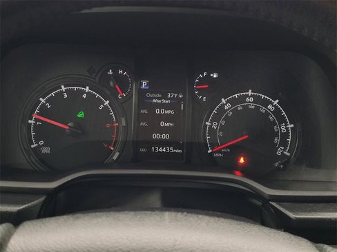 Used 2020 Toyota 4Runner SR5 image 17