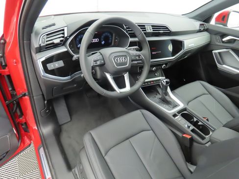 Used 2025 Audi Q3 2.0T Premium Plus w/ Premium Plus Package image 10