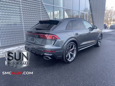 New 2025 Audi RS Q8 performance image 3