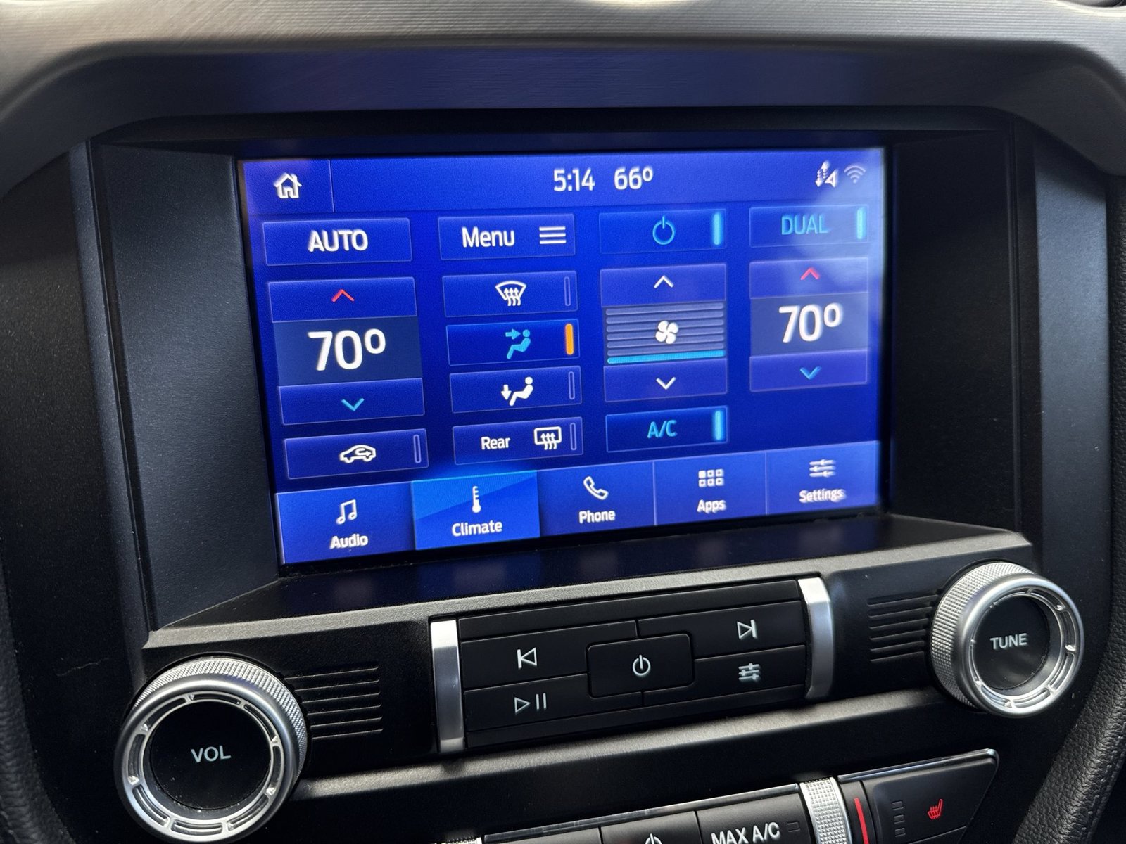 Used 2022 Ford Mustang Premium RWD image 19