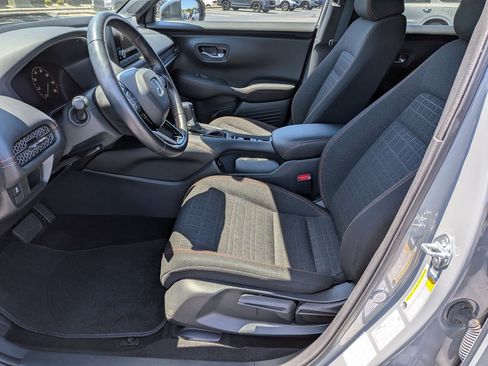 Used 2025 Honda HR-V Sport image 15