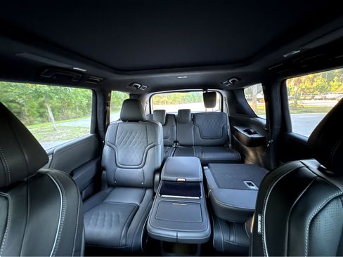 New 2026 INFINITI QX80 Autograph w/ Premium Cargo Package image 40