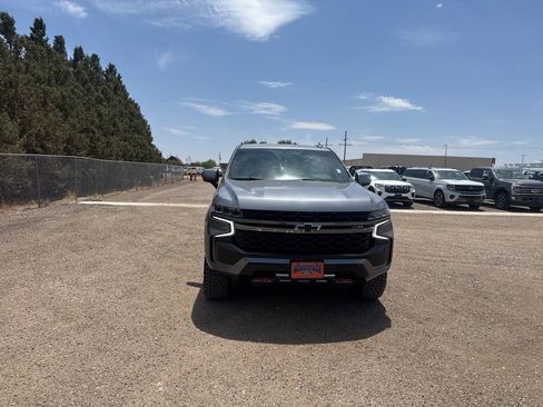 Used 2022 Chevrolet Suburban Z71 AWD/4WD image 8