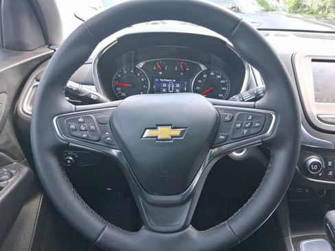 Used 2024 Chevrolet Equinox LT FWD image 21