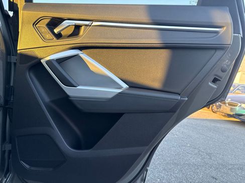 Used 2020 Audi Q3 2.0T Premium image 28