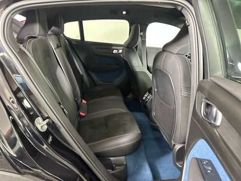 Used 2023 Volvo C40 P8 Recharge Ultimate image 26