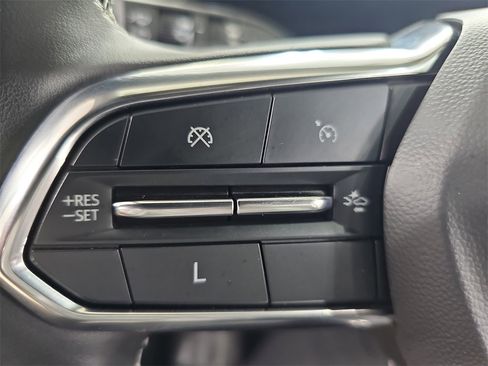 Certified 2024 Chevrolet Traverse LT image 24