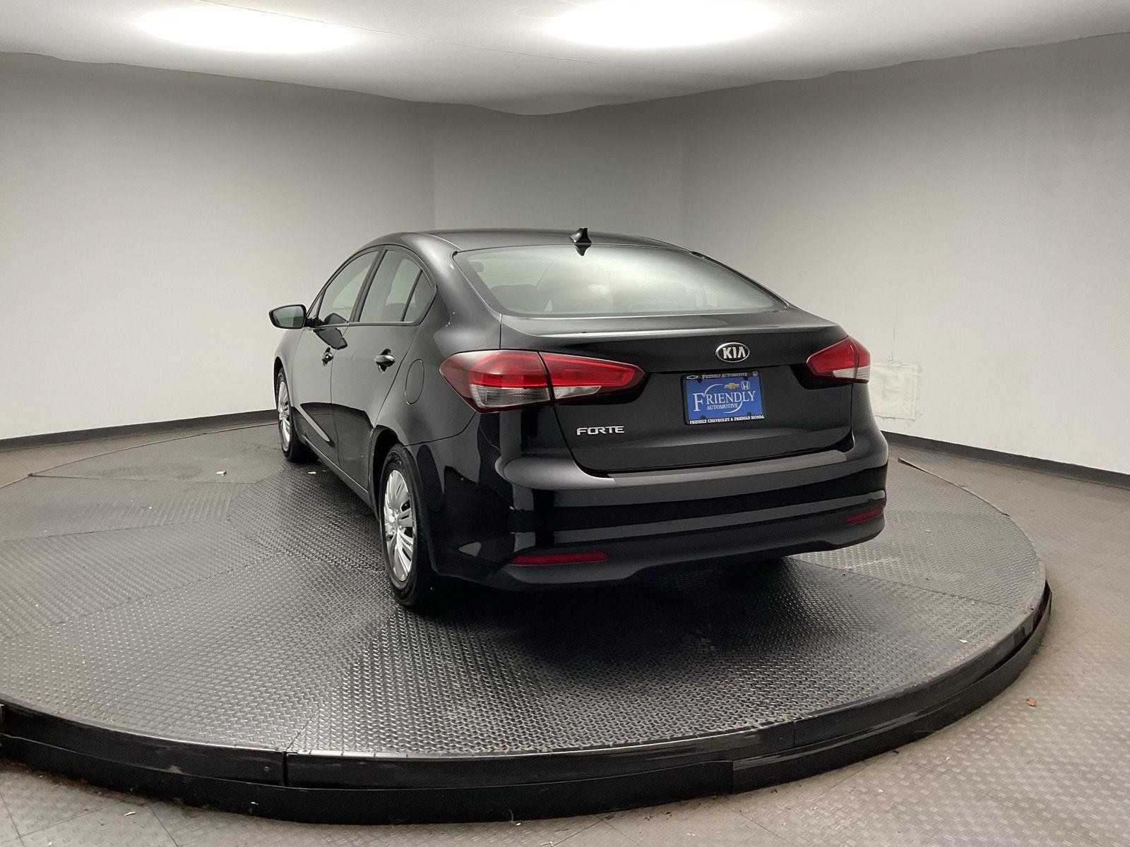 Used 2017 Kia Forte LX FWD image 5