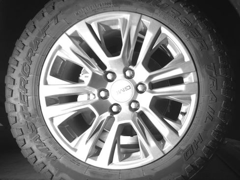 Used 2023 GMC Yukon XL Denali w/ Max Trailering Package AWD/4WD image 12