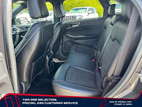 Used 2020 Ford Edge ST-Line FWD image 11