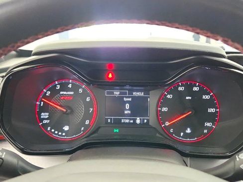 Used 2024 Chevrolet Trax RS w/ Sunroof Package FWD image 16