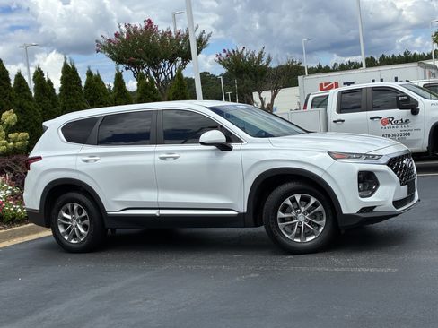 Used 2019 Hyundai Santa Fe SE FWD image 3