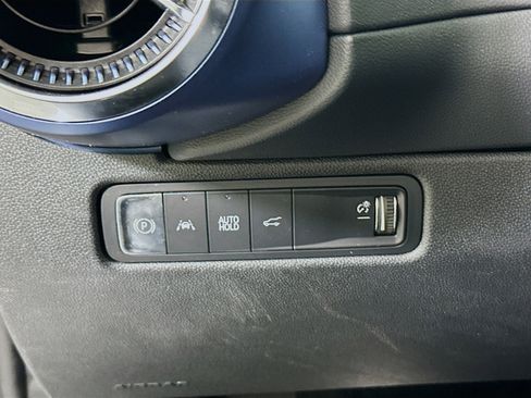 Used 2024 Chevrolet Equinox EV LT FWD image 16