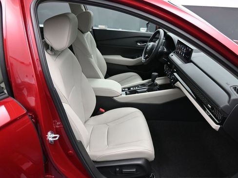 Certified 2024 Honda Accord EX-L image 24