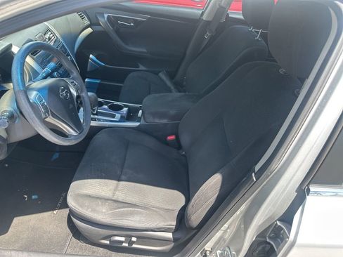 Used 2014 Nissan Altima 2.5 S FWD image 5