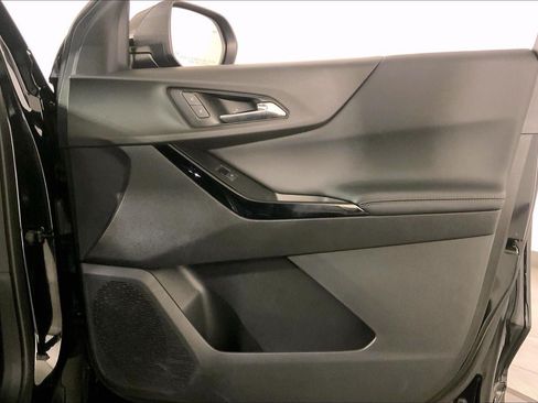Used 2026 Chevrolet Equinox LT FWD image 25