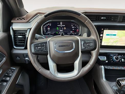 Used 2024 GMC Sierra 1500 Denali AWD/4WD image 12