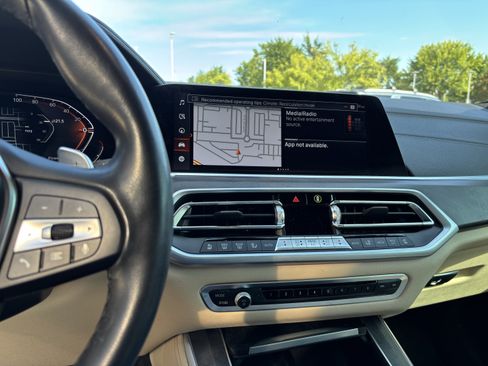 Used 2022 BMW X5 sDrive40i w/ Luxury Seating Package RWD image 30