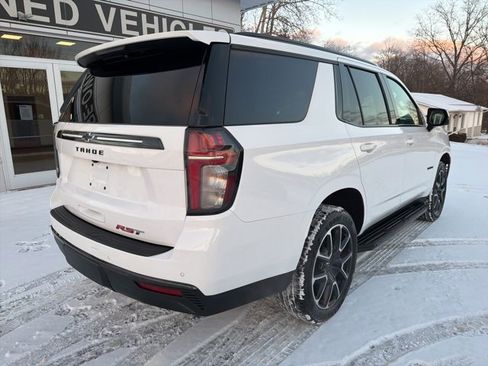 Used 2021 Chevrolet Tahoe RST w/ Luxury Package image 3