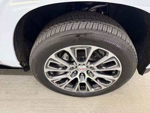 New 2026 GMC Yukon XL Denali w/ Sun & Power Step Package RWD image 4