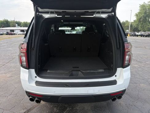 Used 2023 Chevrolet Suburban High Country AWD/4WD image 30
