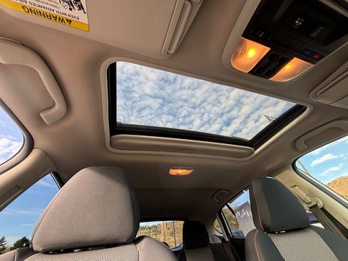 Used 2021 Subaru Crosstrek 2.0i Premium w/ Moonroof Package AWD/4WD image 28