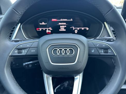 Used 2025 Audi Q5 2.0T Premium w/ Convenience Plus Package AWD/4WD image 23