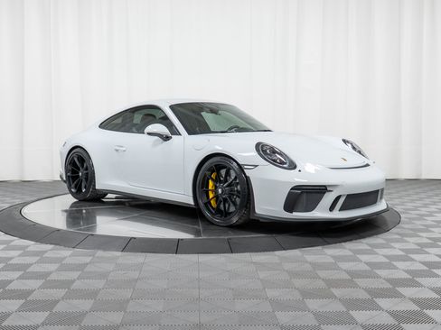 Certified 2018 Porsche 911 GT3 RWD image 9