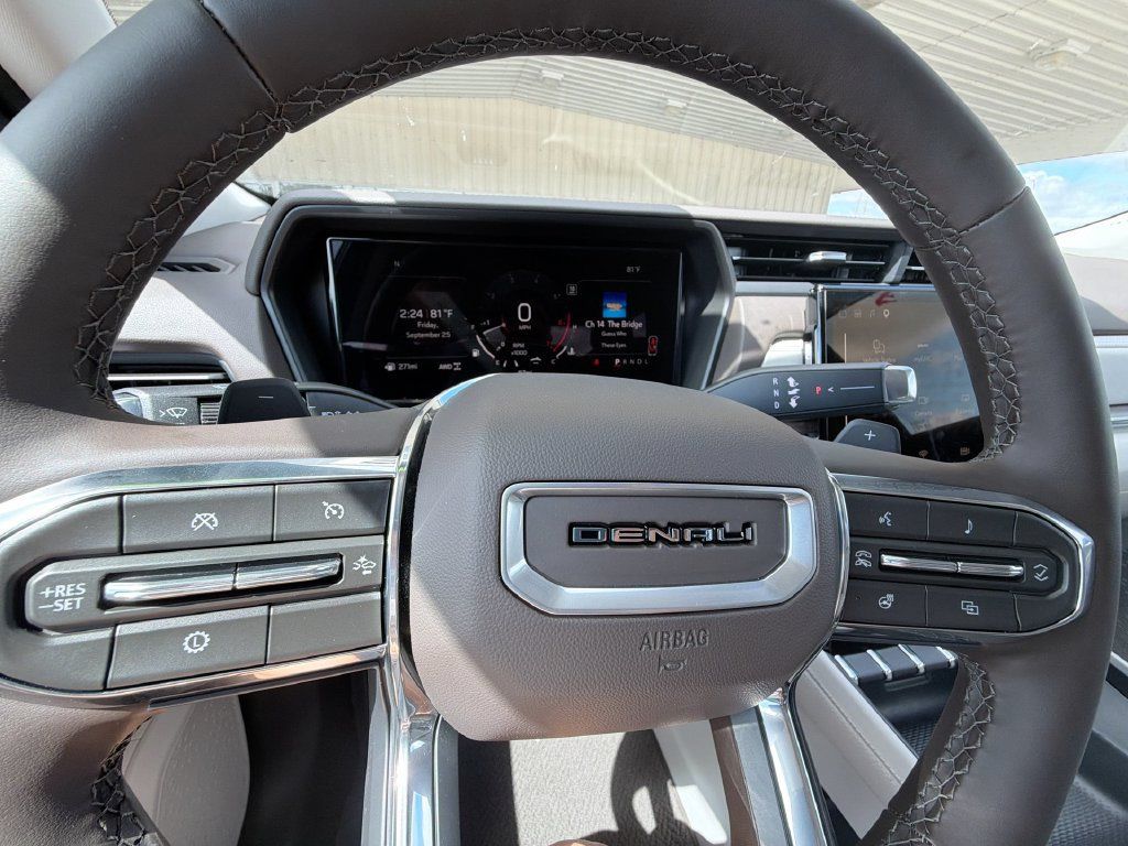 Used 2027 GMC Terrain Denali AWD/4WD image 22