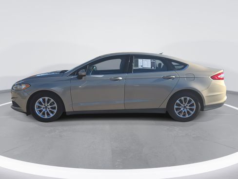 Used 2015 Ford Fusion S image 8