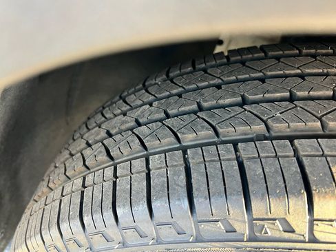 Used 2020 GMC Terrain SLE image 10