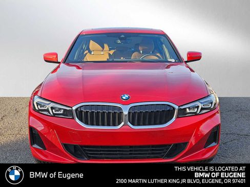 Used 2024 BMW 330i xDrive Sedan w/ Premium Package AWD/4WD image 8
