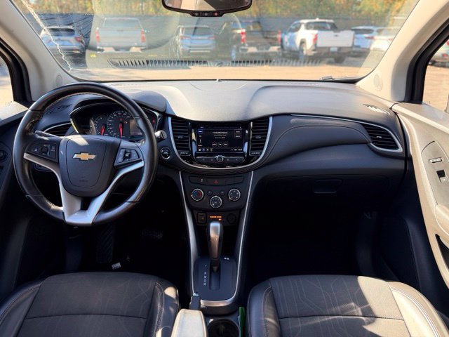 Used 2018 Chevrolet Trax LT w/ LT Convenience Package FWD image 20