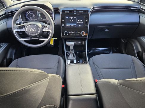 Certified 2023 Hyundai Tucson SE image 12