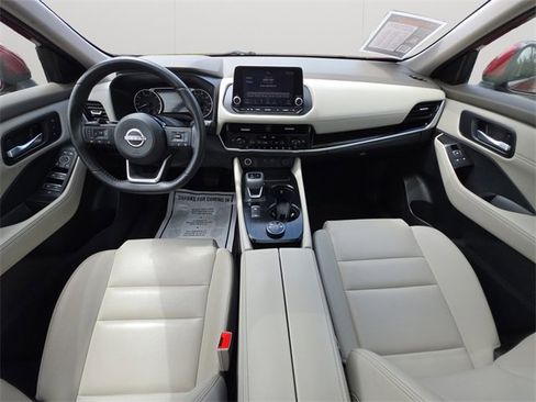 Used 2022 Nissan Rogue SL image 15